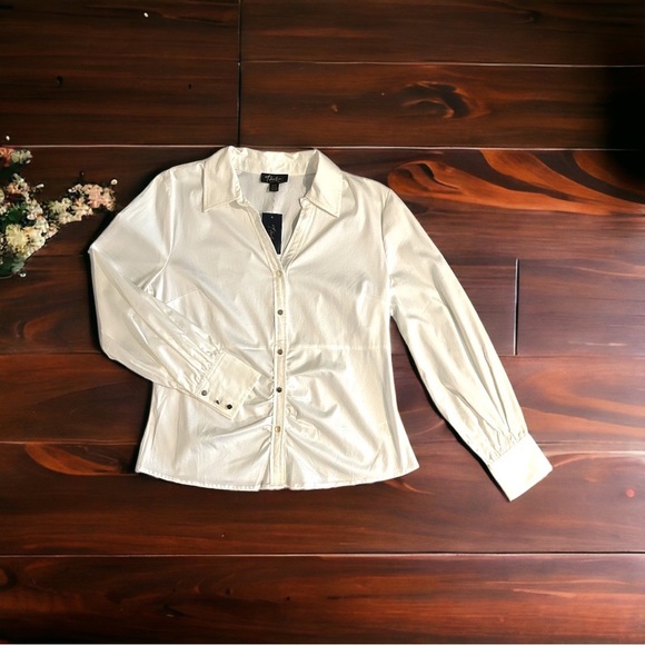 🆕THALIA & SODI - WHITE COLLAR SHIRT WITH SILVER BUTTONS! SIZE-MEDIUM - Picture 2 of 15